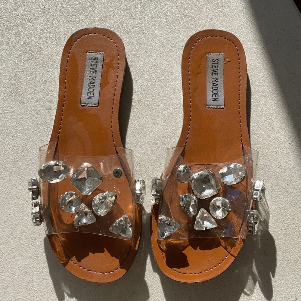 Steve Madden size 6 sandals!